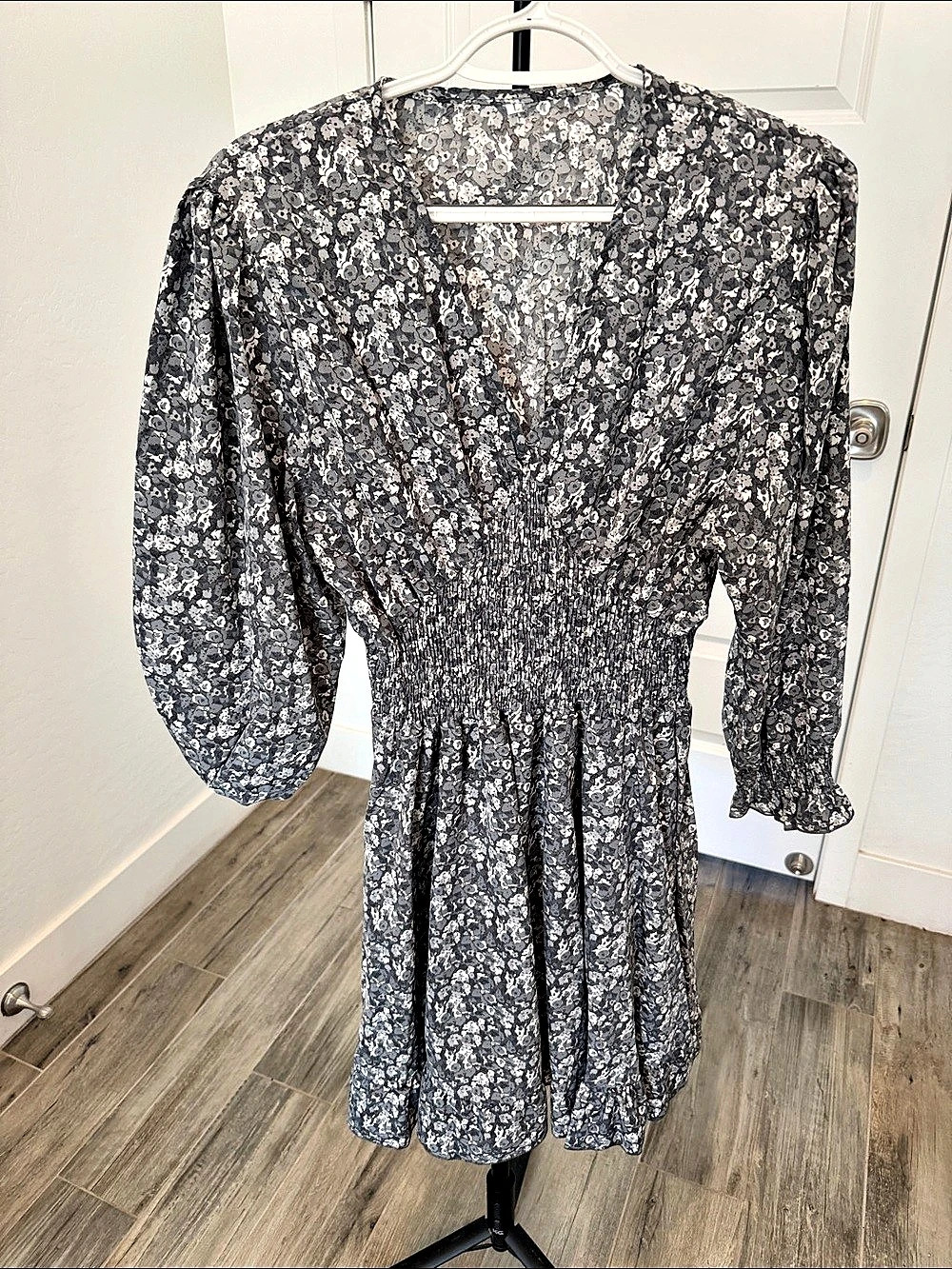 Floral Mini Dress in Gray & White Like New